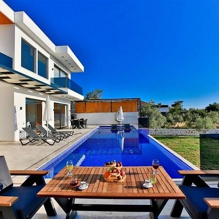 Villa Lycian-Kalkan 3 Bedroom-2 Jakuzzies-Sauna-Turkish Hamam-Huge Private Pool And Lovely Garden Каш Екстер'єр фото